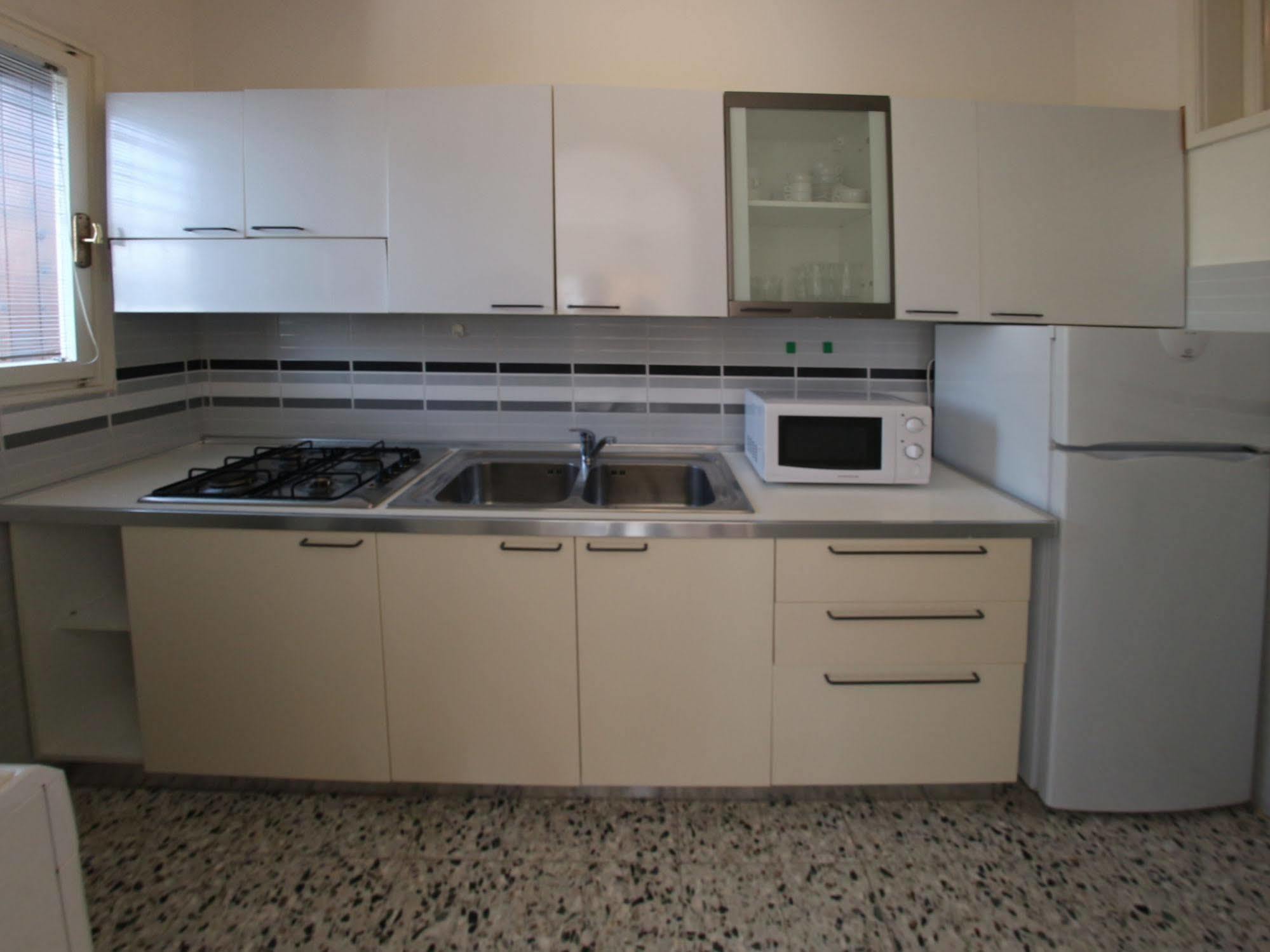 Letizia Apartment ลินญาโน ซับเบียโดโร ภายนอก รูปภาพ
